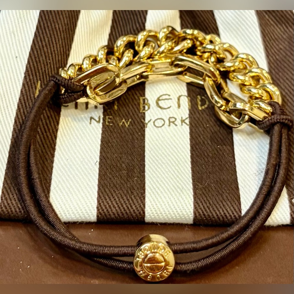 NWOT HENRI BENDEL Stretch Bracelet and/or Ponytail Gold-Toned Spellout Accessory - Picture 2 of 11